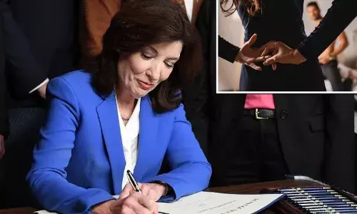 ന്യൂയോര്ക്ക് സംസ്ഥാനത്ത് വ്യഭിചാരം കുറ്റവിമുക്തമാക്കുന്നു; 117 വര്ഷം പഴക്കമുള്ള നിയമം റദ്ദാക്കി ന്യൂയോര്ക്ക് സംസ്ഥാനത്ത് വ്യഭിചാരം കുറ്റവിമുക്തമാക്കുന്നു; 117 വര്ഷം പഴക്കമുള്ള നിയമം റദ്ദാക്കി