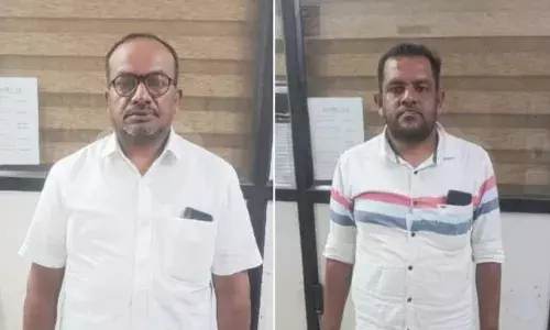 ഹോട്ടലിൽ നിന്ന് കുഴിമന്തി കഴിച്ചതിനെ തുടർന്ന് ഭക്ഷ്യവിഷബാധയേറ്റ് വീട്ടമ്മ മരിച്ച സംഭവം; മുൻകൂർ ജാമ്യാപേക്ഷ തള്ളി; ഹോട്ടൽ നടത്തിപ്പുകാർ അറസ്റ്റിൽ; സംഭവം തൃശൂർ പെരിഞ്ഞനത്ത്