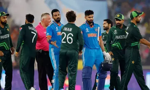 ഇന്ത്യന്‍ ടീമിന്റെ സുരക്ഷയ്ക്കാണു പ്രാധാന്യം;  ചാമ്പ്യന്‍സ് ട്രോഫിക്കായി പാക്കിസ്ഥാനിലേക്കില്ലെന്ന് വിദേശകാര്യ മന്ത്രാലയം; ഹൈബ്രിഡ് മോഡലില്‍ യു.എ.ഇയിലോ ശ്രീലങ്കയിലോ നടത്താന്‍ നീക്കം; ഐസിസി ഉടന്‍ തീരുമാനിക്കും