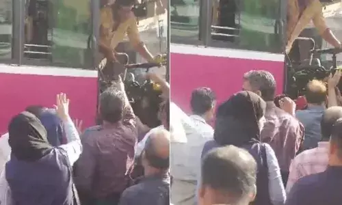 പേരാമ്പ്രയില്‍ ബസ്സില്‍ നിന്ന് വീണ് വിദ്യാര്‍ഥിനിക്ക് പരിക്കേറ്റു; ഡ്രൈവര്‍ വണ്ടിയെടുത്തത് വിദ്യാര്‍ത്ഥിനി കയറുന്നതിന് മുമ്പെന്ന് ദൃക്സാക്ഷികള്‍