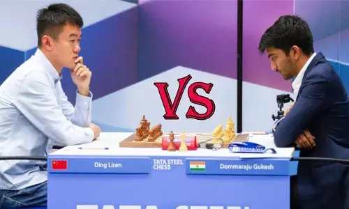 ലോക ചെസ് ചാമ്പ്യന്‍ഷിപ്പ്: 42 നീക്കങ്ങള്‍ക്ക് ഒടുവില്‍ പോരാട്ടം സമനിലയില്‍; ഇന്ത്യന്‍ യുവതാരം ഡി ഗുകേഷിനും ഡിങ് ലിറനും രണ്ടുപോയിന്റ് വീതം