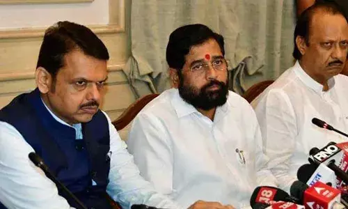 ഉപമുഖ്യമന്ത്രി സ്ഥാനത്തിനൊപ്പം ആഭ്യന്തരവും, സ്പീക്കര്‍ പദവിയും വേണം; ഏക്‌നാഥ് ഷിന്‍ഡെ ഇടഞ്ഞതോടെ ചര്‍ച്ച വഴിമുട്ടി;  ധനകാര്യത്തിനുവേണ്ടി അജിത് പവാറും; മഹാരാഷ്ട്രയില്‍ മന്ത്രിസഭാ രൂപീകരണം നീളുന്നു