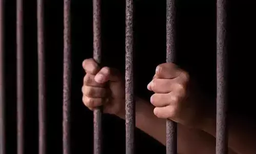 പട്ടികജാതി -പട്ടിക വര്‍ഗ്ഗ ഫണ്ട് അപഹരണം; ട്രൈബല്‍ എക്സ്റ്റന്‍ഷന്‍ ഓഫീസര്‍ക്ക്  16 വര്‍ഷം കഠിന തടവും, 4,60,000 രൂപ പിഴയും