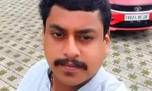 ജോലി കഴിഞ്ഞ് വീട്ടിലേക്ക് മടങ്ങവേ അപകടം; കാറിടിച്ച് ബൈക്ക് യാത്രികന് ദാരുണാന്ത്യം; സംഭവം ഇടുക്കിയിൽ