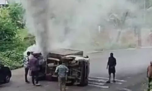 നിയന്ത്രണം വിട്ടെത്തിയ പാൽ വണ്ടി മറിഞ്ഞു; അപകടത്തിൽ ആർക്കും പരിക്കില്ല; സംഭവം കോതമംഗലത്ത്