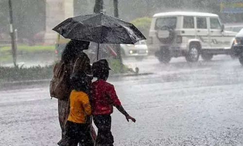 മഴ കനക്കും; വയനാട് ജില്ലയിലെ വിദ്യാഭ്യാസ സ്ഥാപനങ്ങൾക്ക് നാളെ അവധി; നാല് ജില്ലകളിൽ നാളെ റെഡ് അലർട്ട്