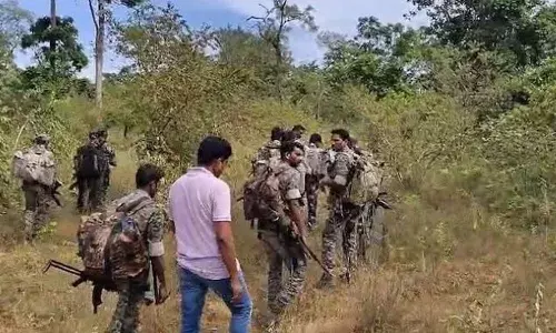 തെലങ്കാനയിൽ സുരക്ഷാസേനയും മാവോയിസ്റ്റുകളും തമ്മിൽ ഏറ്റുമുട്ടൽ; മുതിർന്ന കമാൻഡർ ഉൾപ്പെടെ ഏഴു മാവോയിസ്റ്റുകൾ കൊല്ലപ്പെട്ടു; സ്‌ഫോടകവസ്തുക്കൾ കണ്ടെടുത്തു; മേഖലയിൽ തിരച്ചിൽ തുടരുമെന്ന് പൊലീസ്