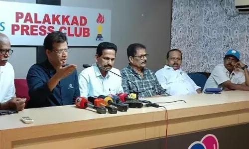 പാലക്കാട് സ്പോര്‍ട്സ് ഹബ്: കെസിഎയും ചാത്തന്‍കുളങ്ങര ദേവിക്ഷേത്രം ട്രസ്റ്റും ധാരണാപത്രം കൈമാറി