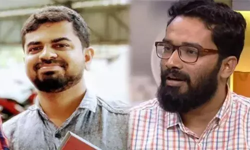 ശ്രീറാം വെങ്കിട്ടരാമന്റെ അഭിഭാഷകനായ രാമന്‍പിളളയ്ക്ക് രണ്ടാം നിലയിലെ കോടതിയില്‍ കയറാനാകില്ല; മറ്റൊരു കോടതിയിലേക്ക് മാറ്റണമെന്ന ആവശ്യം അനുവദിച്ചതോടെ കെ എം ബഷീര്‍ കൊലക്കേസില്‍ വിചാരണ മാറ്റി