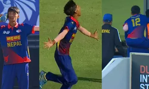 വിക്കറ്റ് ആഘോഷം അതിരുകടന്നു; വായുവില്‍ ഉയര്‍ന്നു ചാടി സഹതാരവുമായി ആവേശം പങ്കിട്ടു; ലാന്‍ഡിങ്ങില്‍ കാല്‍ക്കുഴ തെറ്റി; അണ്ടര്‍ 19 ഏഷ്യ കപ്പിനിടെ നേപ്പാള്‍ താരത്തിന് പരിക്ക്