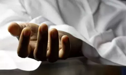 പാലക്കാട് ഹോസ്റ്റലിൽ വിദ്യാർത്ഥിനിയെ മരിച്ച നിലയിൽ കണ്ടെത്തി; ആത്മഹത്യയെന്ന് പ്രാഥമിക നിഗമനം; കുട്ടി മനോവിഷമത്തിലായിരുന്നുവെന്ന് കോളേജ് അധികൃതർ