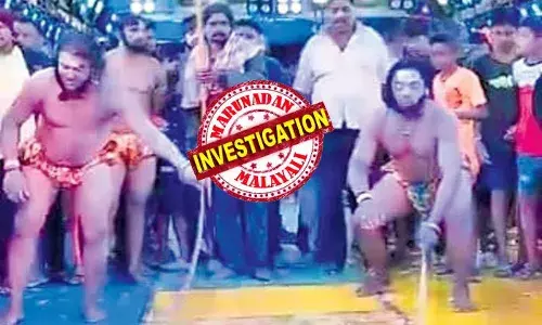 രാക്ഷസ വേഷത്തിന്റെ ഇംപാക്ട്  കൂട്ടണം; സ്റ്റേജിൽ വച്ച് പന്നിയുടെ വയറ് കീറി ഇറച്ചി തിന്നു; ദൃശ്യങ്ങൾ സമൂഹമാധ്യമങ്ങളിൽ വൈറൽ; പിന്നാലെ വ്യാപക പ്രതിഷേധം; നാടകത്തിലെ രാക്ഷസൻ അറസ്റ്റിൽ