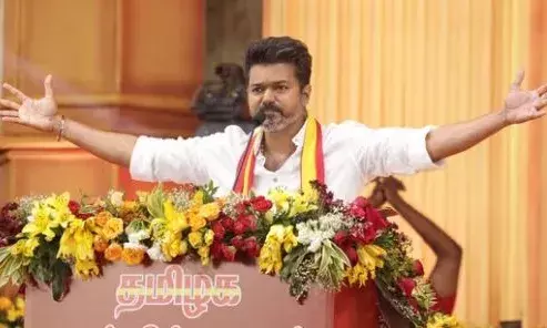 ചെന്നൈ വെള്ളപ്പൊക്കം; ദുരന്തബാധിതർക്ക് ധനസഹായവുമായി ടിവികെ അധ്യക്ഷനും നടനുമായ വിജയ്; 300 കുടുംബങ്ങളെ ചേർത്തുപിടിച്ചു; ദുരിതാശ്വാസ പ്രവർത്തനങ്ങളിലും സജീവമായി ടിവികെ അം​ഗങ്ങൾ