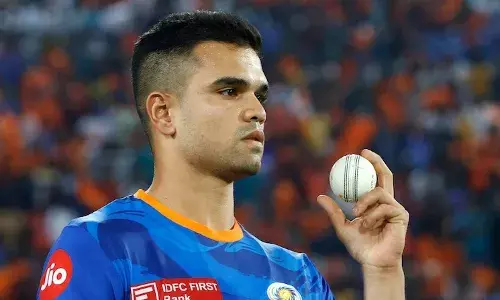 അവസരങ്ങള്‍ നിരവധി നല്‍കി, റണ്‍സ് വിട്ടുകൊടുക്കുന്നതല്ലാതെ വിക്കറ്റ് നേടാന്‍ സാധിക്കുന്നില്ല; അര്‍ജുന്‍ തെന്‍ഡുല്‍ക്കല്‍ പ്ലേയിങ് ഇലവനില്‍നിന്ന് പുറത്ത്