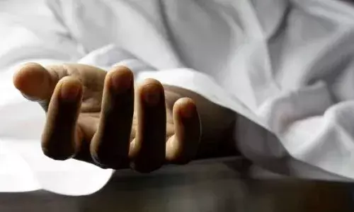 മലപ്പുറം കരുളായി ഉൾവനത്തിൽ പാറയിൽ നിന്ന് കാൽ വഴുതി വീണ് ആദിവാസി യുവതി മരിച്ചു; ഭർത്താവിന്റെയും ബന്ധുക്കളുടെയും മൊഴി രേഖപ്പെടുത്തി; മരണത്തിൽ ദുരൂഹതയില്ലെന്ന് പൊലീസ്