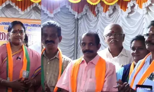 കായംകുളത്ത് അഞ്ച് സിപിഎം പ്രവര്‍ത്തകര്‍ ബിജെപിയില്‍; പത്തിയൂര്‍ മുന്‍ ബ്രാഞ്ച് സെക്രട്ടറി അടക്കം ഉള്ളവരെ ഷാള്‍ അണിയിച്ച് സ്വീകരിച്ച് ശോഭ സുരേന്ദ്രന്‍