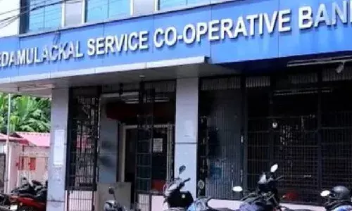 കൃത്യമായ വിവരങ്ങള്‍ നല്‍കിയില്ലെങ്കില്‍ സര്‍ക്കാറിനെതിരെ നടപടി;  സുപ്രീം കോടതിയില്‍ പോയി കാലുപിടിക്കേണ്ടിവരും;  ഇടമുളയ്ക്കല്‍ സഹകരണ ബാങ്ക് ക്രമക്കേടില്‍ ഇ.ഡി. കേസെടുക്കണമെന്നും ഹൈക്കോടതി