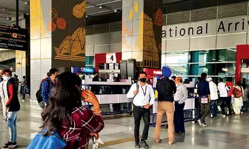 ബംഗ്ലാദേശില്‍ ന്യൂനപക്ഷങ്ങള്‍ക്ക് നേരെ ആക്രമണം;  രാജ്യത്തെ വിനോദ സഞ്ചാരികള്‍ക്ക് ഭക്ഷണവും താമസിക്കാന്‍ മുറിയും നല്‍കില്ല; കടുത്ത തീരുമാനത്തില്‍ ത്രിപുരയിലെ ഹോട്ടല്‍ ഉടമകള്‍