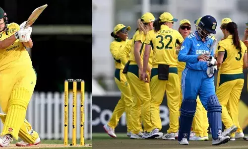 ഇന്ത്യയെ എറിഞ്ഞൊതുക്കി ഓസ്‌ട്രേലിയ; പിന്നാലെ ഓസീസിന് അനായാസ ജയം: ആദ്യ ഏകദിനത്തില്‍ ഇന്ത്യന്‍ വനിതകള്‍ക്ക് ദയനീയ തോല്‍വി