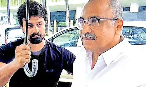 സിദ്ദിഖിന്റെ അറസ്റ്റ് രേഖപ്പെടുത്തി വിചാരണകോടതിയില്‍ ഹാജരാക്കി ജാമ്യം നല്‍കും; പീഡനപരാതിയില്‍ നടന്‍ സിദ്ദിഖ് അന്വേഷണസംഘത്തിന് മുന്നില്‍; നടപടി സുപ്രീംകോടതി നിര്‍ദ്ദേശ പ്രകാരം