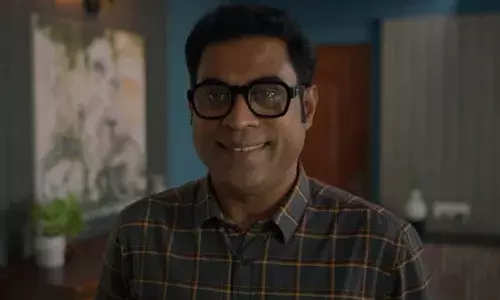 സുരാജ് വെഞ്ഞാറമൂടിൻറെ വേറിട്ട കഥാപാത്രം; എക്‌സ്ട്രാ ഡീസെന്റിന്റെ പ്രൊമോ സോങ് എത്തി; നരഭോജി യൂട്യൂബിൽ ട്രെൻഡിംഗ് ലിസ്റ്റിൽ