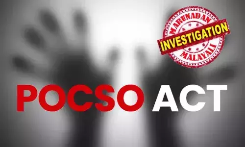 പ്രായപൂര്‍ത്തിയാകാത്ത പെണ്‍കുട്ടിയുമായി രണ്ടു വര്‍ഷമായി ഒരുമിച്ച് താമസം; ഇരുവര്‍ക്കും എട്ടു മാസം പ്രായമുള്ള കുട്ടിയും; ചൈല്‍ഡ് ലൈനില്‍ കിട്ടിയ ഊമക്കത്തിന്റെ അടിസ്ഥാനത്തില്‍ പരിശോധന: സ്വകാര്യബസ് കണ്ടക്ടര്‍ പോക്സോ കേസില്‍ പ്രതിയാകും