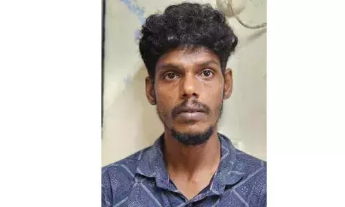 സ്‌കൂട്ടര്‍ യാത്രക്കാരിയെ കടന്നു പിടിച്ച് അപമാനിച്ച ശേഷം ബൈക്കില്‍ രക്ഷപ്പെട്ടു; പൊലീസ് തെരയുന്നത് അറിഞ്ഞ് ഭാര്യവീട്ടില്‍ അജ്ഞാതവാസം: ഒരു മാസത്തിന് ശേഷം യുവാവിനെ അറസ്റ്റ് ചെയ്ത് അടൂര്‍ പോലീസ്