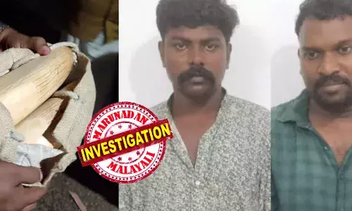 സ്വകാഡിന് കിട്ടിയ രഹസ്യ വിവരത്തെ തുടര്‍ന്ന് നിരീക്ഷണം; രാത്രിയോടെ ആനക്കൊമ്പുമായി രണ്ട് പേരും പിടിയില്‍; പിടിച്ചത് 4 കിലയോളം തൂക്കം വരുന്ന രണ്ട് ആനക്കൊമ്പ്; വീട്ടില്‍ നിന്ന് മോഷ്ടിച്ചതെന്ന് പ്രതികള്‍