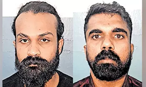 എസ്‌ഐയെ കാറിടിച്ചു വീഴ്ത്തി കടന്നുകളയാന്‍ ശ്രമം; ലഹരിക്കടത്ത് സംഘത്തെ പിന്തുടര്‍ന്ന് കീഴ്‌പ്പെടുത്തി പോലിസ് സംഘം