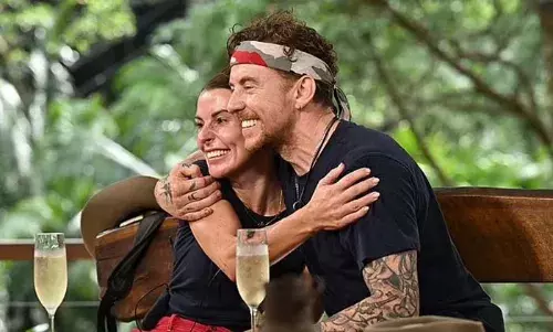 കോളീന്‍ റൂണിയെ രണ്ടാമതാക്കി ഐ ആം എ സെലിബ്രിറ്റി കിരീടം നേടി കാട്ടില്‍ നിന്ന് മടങ്ങി ഡാനി ജോണ്‍സ്;  മൂന്നാമതെത്തിയത്  പള്ളിവികാരിയായ റിച്ചാര്‍ഡ് കോള്‍; അവസാന ഡിന്നര്‍ കഴിച്ച് ഫൈനലിസ്റ്റുകള്‍ മടങ്ങി