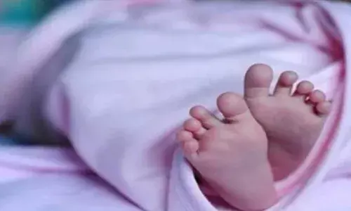 കൊയിലാണ്ടിയില്‍ പുഴയില്‍ നവജാത ശിശുവിന്റെ മൃതദേഹം കണ്ടെത്തി; മൃതദേഹം പൊക്കിള്‍ കൊടി മുറിച്ച് മാറ്റാത്ത നിലയില്‍:  കുഞ്ഞിന്റെ ശരീരം കണ്ടെത്തിയത് പുഴയില്‍ മീന്‍ പിടിക്കാന്‍ പോയവര്‍