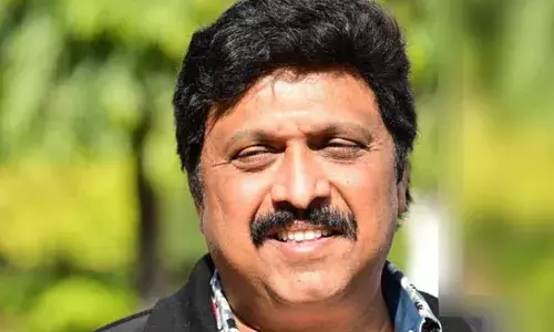 മന്ത്രിയുടെ കൈവശമുള്ള ആനക്കൊമ്പിന്റെ ഉറവിടം വ്യക്തമാക്കാതെ വനംവകുപ്പ്; ആനക്കൊമ്പ് സൂക്ഷിക്കാന്‍ ഗണേഷ്‌കുമാറിന് എന്ത് ആധികാരിക രേഖയാണുള്ളതെന്നും വ്യക്തമല്ല: മന്ത്രിയുടെ ആനക്കൊമ്പില്‍ ഉരുണ്ട് കളിച്ച് വനംവകുപ്പ്