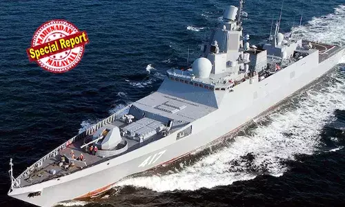 പ്രാഥമിക എന്‍ജിനുകളും ഗ്യാസ് ടര്‍ബൈനുകളും നിര്‍മ്മിച്ചത് യുക്രെയ്‌നില്‍; ഇന്ത്യന്‍ നാവിക സേനയ്ക്ക് പുതിയ പടക്കപ്പല്‍ നിര്‍മ്മിക്കാന്‍ യുദ്ധത്തിനിടെ കൈകോര്‍ത്ത് റഷ്യയും യുക്രെയ്‌നും; ഫ്രിഗേറ്റ് - ഐഎന്‍എസ് തുഷില്‍ ഇന്ത്യക്ക് കൈമാറി; ചടങ്ങിന് സാക്ഷിയായി രാജ്നാഥ് സിങ്