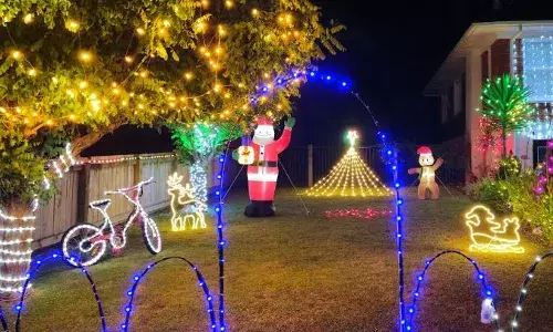 മലയാളിയുടെ ദീപാലങ്കാരങ്ങള്‍ മുഖ്യ ആകര്‍ഷണം : നോര്‍ത്ത്‌ലാന്‍ഡ് ക്രിസ്മസ് ആഘോഷങ്ങള്‍ക്ക് തുടക്കമായി