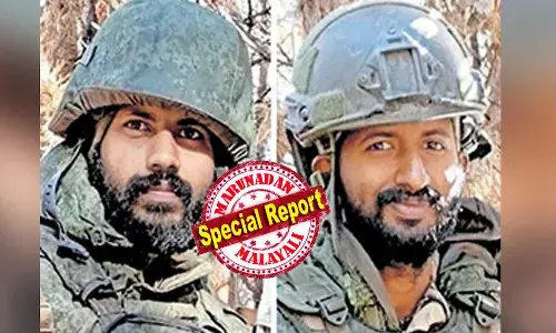 ആദ്യം കൂലിപ്പട്ടാളത്തില്‍ പരിശീലനം; പിന്നീട് യുദ്ധഭൂമിയില്‍ ഭക്ഷണം എത്തിക്കലും ട്രഞ്ച് നിര്‍മിക്കലും; നിര്‍ബന്ധപൂര്‍വം യുദ്ധമുഖത്തേക്ക് ജോലിക്ക് നിയോഗിക്കുന്നു എന്ന് പറയാനാണ് ജെയ്ന്‍ അവസാനമായി അമ്മയെ വിളിക്കുന്നത്; റഷ്യന്‍ കൂലി പട്ടാളത്തിന്റെ ഭാഗമായി അതിര്‍ത്തില്‍ കുടുങ്ങി കിടക്കുന്നത് രണ്ട് മലയാളികള്‍; നാട്ടിലെത്തിക്കാന്‍ ഓഗസ്റ്റ് മുതല്‍ ശ്രമം