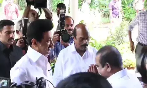 രണ്ടുദിവസത്തെ സന്ദര്‍ശനത്തിനായി എം കെ സ്റ്റാലിന്‍ കേരളത്തില്‍; മുഖ്യമന്ത്രി പിണറായി വിജയനുമായി കുമരകത്ത് വച്ച് കൂടിക്കാഴ്ച നടത്തും; മുല്ലപ്പെരിയാര്‍ അണക്കെട്ടിന്റെ അറ്റകുറ്റ പണി ചര്‍ച്ചയാകും