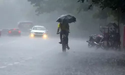 ബംഗാള്‍ ഉള്‍ക്കടലില്‍ ശക്തി കൂടിയ ന്യൂനമര്‍ദ്ദം; സംസ്ഥാനത്ത് ഇന്ന് മുതല്‍ വീണ്ടും മഴ കനക്കും: അതിശക്തമായ മഴയ്ക്ക് സാധ്യതയുള്ളതിനാല്‍ ഇടുക്കി എറണാകുളം തൃശൂര്‍ ജില്ലകളില്‍ ഓറഞ്ച് അലര്‍ട്ട്