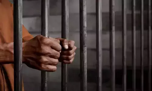 അമ്മയെ കിടപ്പുമുറിയിലിട്ട് വാക്കത്തികൊണ്ട് വെട്ടിക്കൊലപ്പെടുത്തിയ കേസ്; മകന് ജീവപര്യന്തം തടവും രണ്ട് ലക്ഷം രൂപ പിഴയും