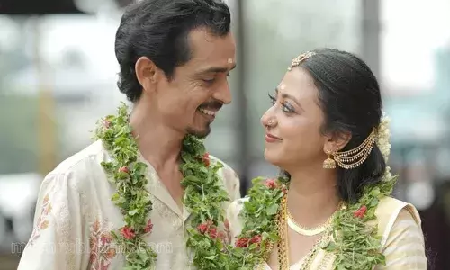 ദീര്‍ഘനാളത്തെ പ്രണയത്തിനൊടുവില്‍ നടന്‍ രാജേഷ് മാധവന് മനംപോലെ മാംഗല്യം; വധു അസിസ്റ്റന്റ് ഡയറക്ടറും പ്രൊഡക്ഷന്‍ ഡിസൈനറുമായ ദീപ്തി കാരാട്ട്