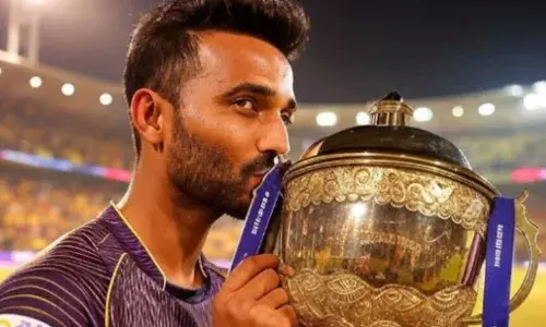 തകര്‍ത്തടിച്ച് രഹാന; വിദര്‍ഭയെ തകര്‍ത്തെറിഞ്ഞ് മുംബൈ സെമിയിലേക്ക്; കൊല്‍ക്കത്ത മറ്റൊരു നായകനെ തേടേണ്ടന്ന് ആരാധകര്‍