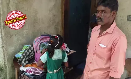 വിദ്യാര്‍ത്ഥികള്‍ സ്‌കൂള്‍ വിട്ടു വന്നപ്പോള്‍ വീട് ജപ്തി; യൂണിഫോം പോലും മാറ്റാതെ കുട്ടികള്‍ പടിയിറങ്ങി; അന്തിയുറങ്ങാന്‍ ഇടമില്ലാതെ അഞ്ചംഗ കുടുംബം; തിരിച്ചടവ് മുടങ്ങിയത് കോവിഡ് കാലത്ത്; രണ്ടരലക്ഷം രൂപയുടെ വായ്പയുടെ പേരില്‍ പട്ടിക ജാതി കുടുംബത്തെ കുടിയിറക്കി മഹീന്ദ്ര ഫിനാന്‍സ്