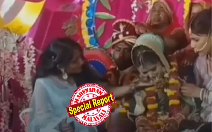 ഞാൻ ഇത് എങ്ങനെ സഹിക്കും..!; മണ്ഡപത്തിനുള്ളിൽ വിവാഹ വേഷത്തിൽ അണിഞ്ഞൊരുങ്ങിയെത്തി; നിമിഷങ്ങൾക്കുള്ളിൽ നിറം മങ്ങി; കരഞ്ഞ് പൊടിച്ച് നവവധു; പരസ്പരം നോക്കി നിന്ന് ആളുകൾ; വരന് ലുക്ക് പോര എന്ന് പെൺകുട്ടി; കുഞ്ഞുമോളുടെ പ്രതികരണം കേട്ട് അച്ഛന്റെ തലകറങ്ങി; കണ്ടുനിന്നവരുടെ ചിരിപൊട്ടി; വിവാഹ വേദിയിൽ നടന്നത്! ഞാൻ ഇത് എങ്ങനെ സഹിക്കും..!; മണ്ഡപത്തിനുള്ളിൽ വിവാഹ വേഷത്തിൽ അണിഞ്ഞൊരുങ്ങിയെത്തി; നിമിഷങ്ങൾക്കുള്ളിൽ നിറം മങ്ങി; കരഞ്ഞ് പൊടിച്ച് നവവധു; പരസ്പരം നോക്കി നിന്ന് ആളുകൾ; വരന് ലുക്ക് പോര എന്ന് പെൺകുട്ടി; കുഞ്ഞുമോളുടെ പ്രതികരണം കേട്ട് അച്ഛന്റെ തലകറങ്ങി; കണ്ടുനിന്നവരുടെ ചിരിപൊട്ടി; വിവാഹ വേദിയിൽ നടന്നത്!