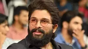 പുഷ്പ-2 റിലീസിനിടെ തിക്കിലും തിരക്കിലുംപെട്ട് യുവതി മരിച്ച സംഭവം: എഫ്‌ഐആര്‍ റദ്ദാക്കണമെന്ന് ആവശ്യപ്പെട്ട് നടന്‍ അല്ലു അര്‍ജുന്‍; ഉടന്‍ കേസില്‍ വാദം കേള്‍ക്കാന്‍ തെലുങ്കാന ഹൈക്കോടതി