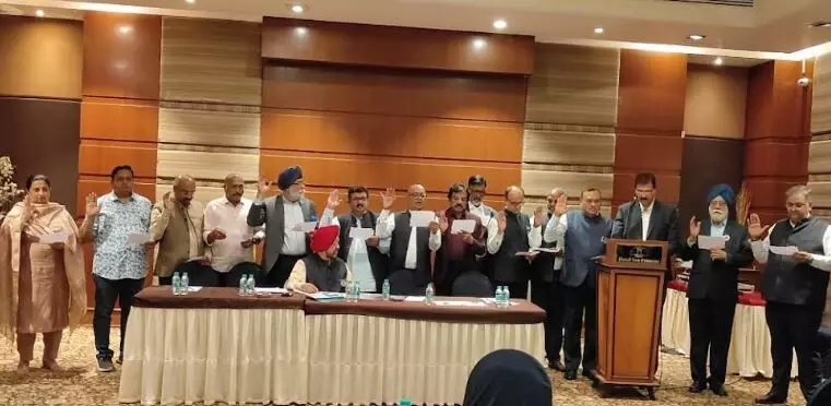 ബസ് ആന്‍ഡ് കാര്‍ ഓപ്പറേറ്റേഴ്സ്കോ ണ്‍ഫെഡറേഷന് പുതിയ നേതൃത്വം