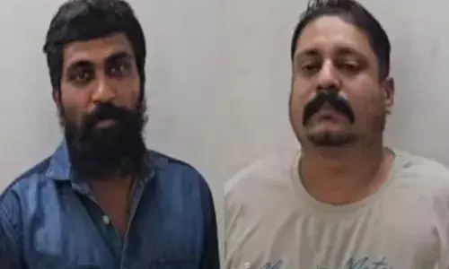 ഭാര്യയെ കൊണ്ട് ഉത്സവ പറമ്പിലേക്ക് വിളിച്ചു വരുത്തി;ശേഷം യുവാവിനെ കാറിലിട്ട് വെട്ടിക്കൊലപ്പെടുത്താന്‍ ശ്രമം:  രണ്ടു പേര്‍ അറസ്റ്റില്‍