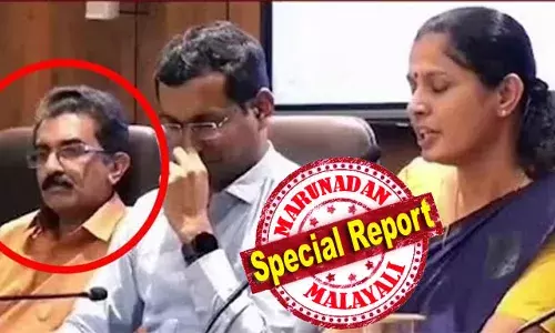 വടക്കന്‍ കളരി മുറയിലെ അതിവിദഗ്ധന് ഒറ്റ ഇടിയില്‍ ശരീരത്തിന് പുറത്ത് മുറിവുണ്ടാക്കാതെ ആന്തരിക രക്തസ്രാവത്തിലൂടെ കൊല നടത്താം! അടിവസ്ത്രത്തിലെ രക്തക്കറ നല്‍കുന്നത് മര്‍മ്മ മുറയോ? 55 കിലോഗ്രാം ഭാരമുള്ള ശരീരം തൂങ്ങിയെന്ന് പറയുന്നത് അര സെന്റീമീറ്റര്‍ കനമുള്ള പഴയൊരു കയറിലും; നേരറിയാന്‍ സിബിഐ അനിവാര്യത; നവീന്‍ ബാബുവിന്റെ കുടുംബം പ്രതീക്ഷയില്‍