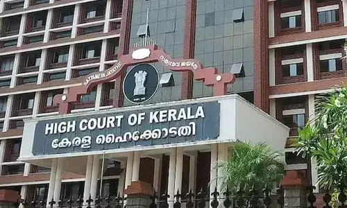 സ്ത്രീയെ ധരിക്കുന്ന വസ്ത്രത്തിന്റെ അടിസ്ഥാനത്തില്‍ വിലയിരുത്തരുത്; ഹൈക്കോടതി