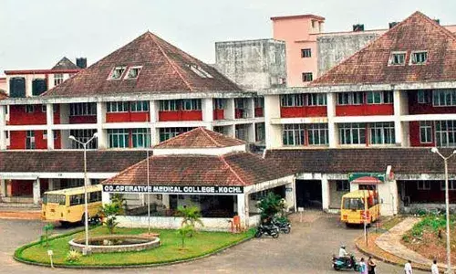 34 കാരിയായ കളമശ്ശേരി സ്വദേശിനിയ്ക്ക് മരുന്ന് നല്‍കിയത് 61 കാരിയുടെ എക്സ്-റേ റിപ്പോര്‍ട്ടിന്റെ അടിസ്ഥാനത്തില്‍; കളമശ്ശേരി മെഡിക്കല്‍ കോളേജില്‍ ചികിത്സാപ്പിഴവെന്ന് പരാതി