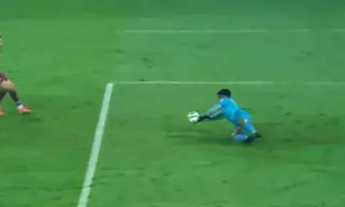 അധികസമയത്തെ ഗോളിലൂടെ വിജയം പിടിച്ചെടുത്ത് മോഹന്‍ ബഗാന്‍; കൊല്‍ക്കത്തയില്‍ കേരള ബ്ലാസ്റ്റേഴ്‌സിന് 3-2ന്റെ വേദനിപ്പിക്കുന്ന തോല്‍വി