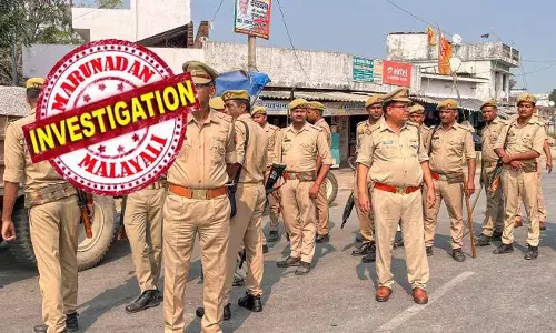 ക്ലാസിൽ വിദ്യാർത്ഥികളുടെ നിരന്തരമായ ഫോൺ ഉപയോഗം; സഹപാഠികൾക്ക് മുന്നിൽ വെച്ച് ശാസിച്ച അധ്യാപകനെതിരെ വിദ്യാർത്ഥികളുടെ പ്രതികാരം; അധ്യാപകനെ വിദ്യാർത്ഥികൾ കുത്തി വീഴ്ത്തി; മൂന്ന് പേർ പൊലീസ് കസ്റ്റഡിയിൽ; സംഭവം  ഉത്തർ പ്രദേശിൽ